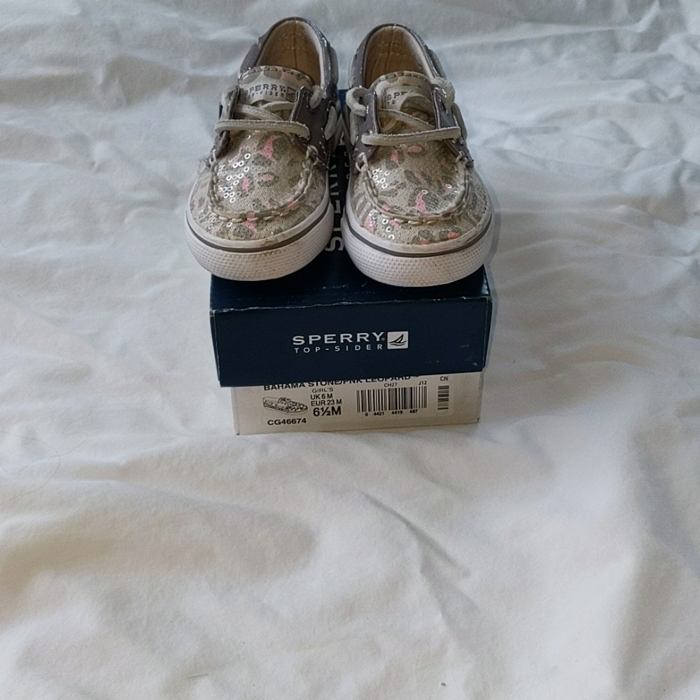 Girls size 6 1/2 sperry top sider